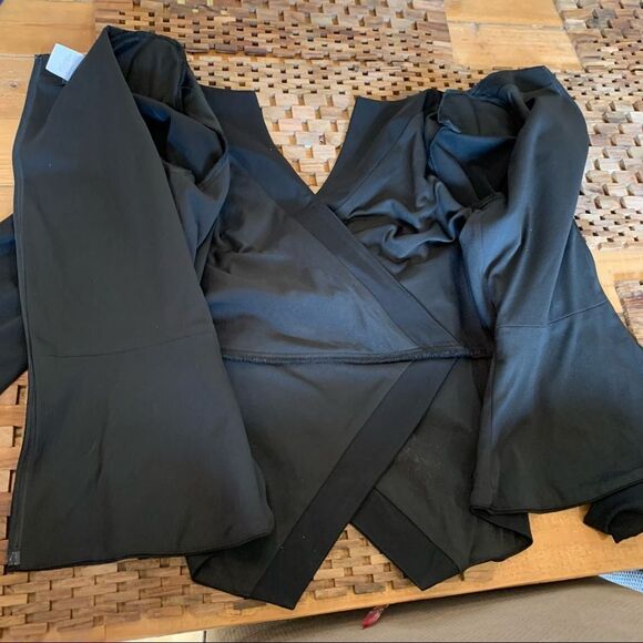 Tadashi Shoji Elegant Twist Front Jeweled Top, Sz. 14,‎ EUC - Picture 8 of 12